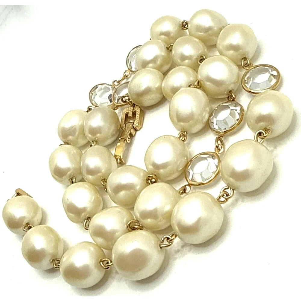 Vintage 80s GIVENCHY Bijoux Faux Baroque Pearl Clear Crystal Bezel Necklace 24